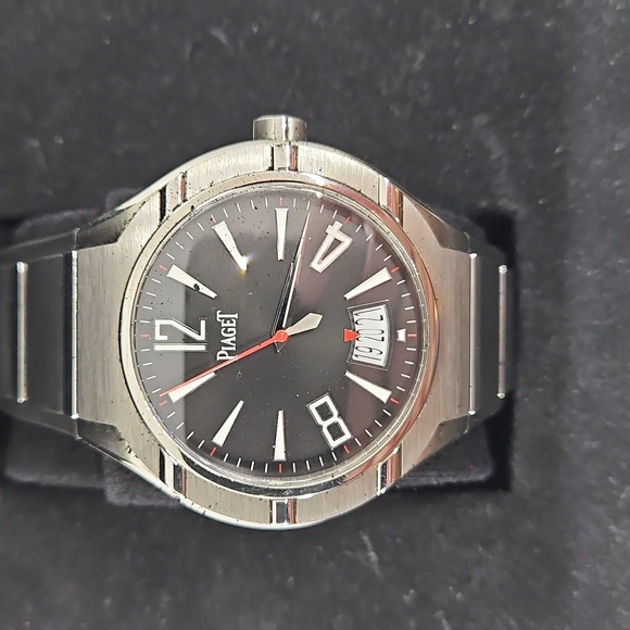 Piaget Polo FortyFive Men's Elegant Black and Silver Automatic Watch - Picture 9 of 9